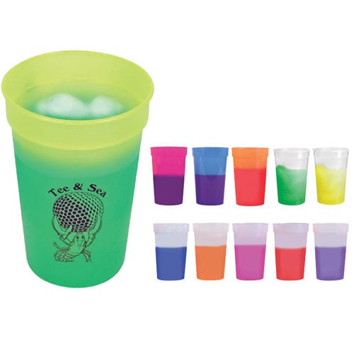 https://www.partyinnovations.com/mm5/graphics/00000002/07_17_ounce_mood_stadium_cups_07_2.jpg